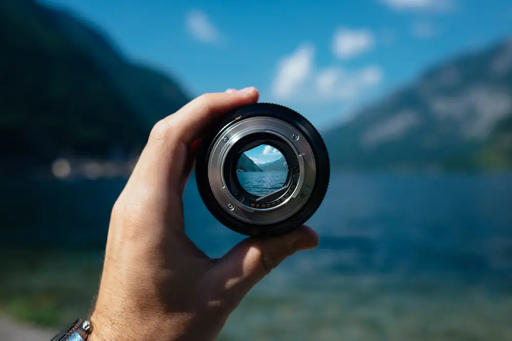 Magnifying mountains
